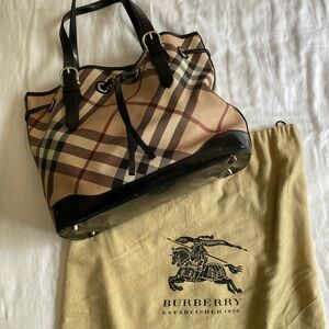 Burberry tote
